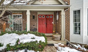 1920 Jester Ln, Algonquin, IL 60102