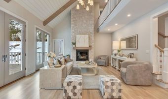 14 Overlook Cir, Auburn, NH 03032