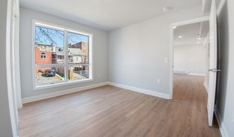 827 LINDEN St W, Allentown, PA 18101