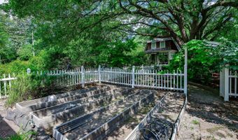 2012 Broad St, Camden, SC 29020