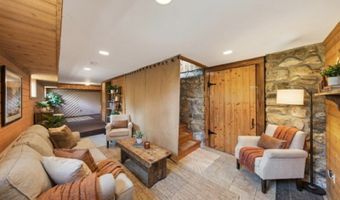 1052 Lakeside Dr E, Alloway, NJ 07422