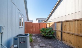 3320 Oxford Ct SE, Albany, OR 97322
