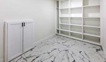 601 N 1st St, Aberdeen, SD 57401