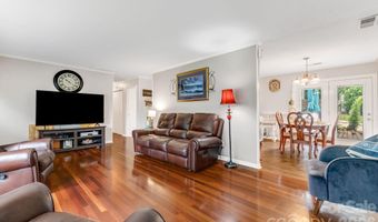 95 Pensacola Ave, Arden, NC 28704