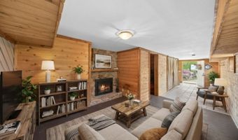 1052 Lakeside Dr E, Alloway, NJ 07422