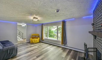48 Central St, Auburn, MA 01501