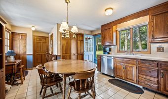 198 Crown St, Bristol, CT 06010