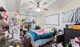1224 Haloa Dr, Honolulu, HI 96818