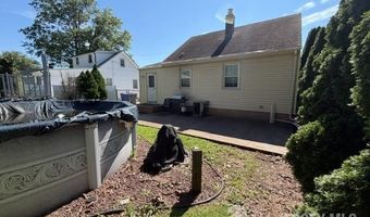 25 Chase Ave, Avenel, NJ 07001