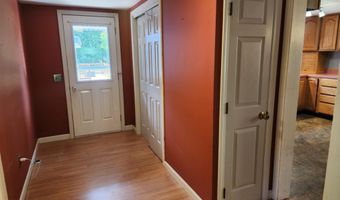 1082 W River Rd, Brattleboro, VT 05301