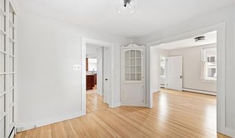 130 W Main St, North Kingstown, RI 02852