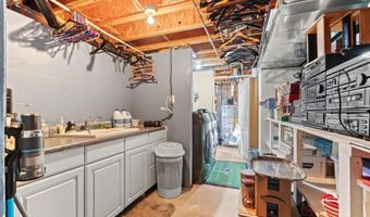 1409 Cable Ave, Beachwood, NJ 08722