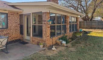 3133 Cardinal Dr, Ardmore, OK 73401