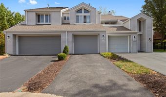 608 Highview Circle Dr, Ballwin, MO 63021