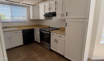 2207 W IRONWOOD Dr, Chandler, AZ 85224