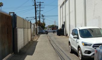 8852 S WESTERN Ave, Los Angeles, CA 90047