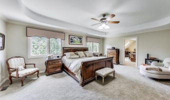 913 S DRYDEN Pl, Arlington Heights, IL 60005