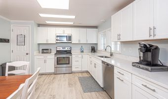19 ANCHOR WAY Dr, Berlin, MD 21811