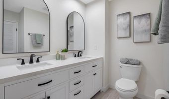 1254 Jade Wind Cir, Ballwin, MO 63011