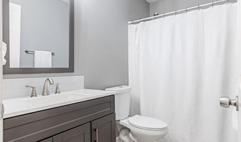 404 Arbor Spring Dr, Ballwin, MO 63021