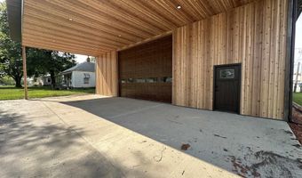 21 11th Ave W, Albia, IA 52531