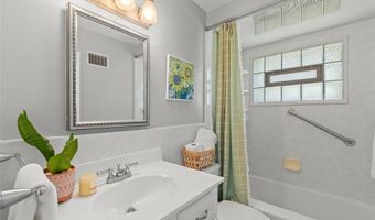8225 Marvale Ln, Affton, MO 63123