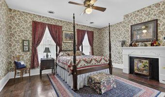 116 E Main St, Abingdon, VA 24210