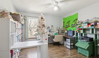 121 Silver Leaf Ln, Baldwin City, KS 66006