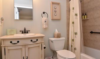 105 CHICAGO St, Dewey Beach, DE 19971