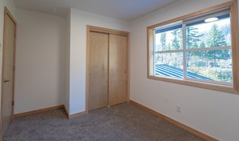 51680 Rose St, Blue River, OR 97413
