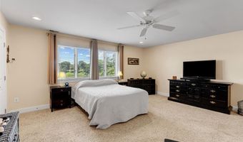 7578 BEACH Dr, Pasadena, MD 21122