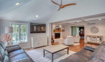 7 PIERSON Dr, Hockessin, DE 19707
