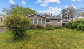 173 Tracy Dr, Burlington, VT 05408