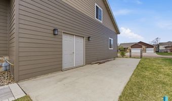 1500 E Birch St, Brandon, SD 57005