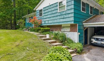 10 Ridgewood Dr, Augusta, ME 04330