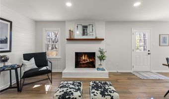 405 Thompson St, Ashland, VA 23005