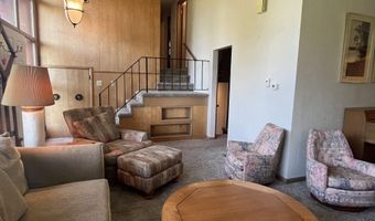 216 Washington Ave W, Albia, IA 52531
