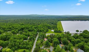 40 Dillon Way, Albrightsville, PA 18210