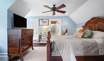 3 Butterfield Ln, Beaufort, SC 29907