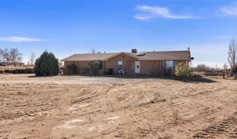 11 Private Dr, Alcalde, NM 87511