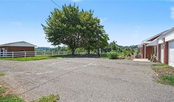 1940 Gold Hill Rd, Asheboro, NC 27205