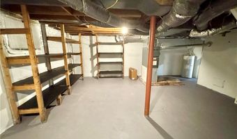 569 Broadway St, Austin, IN 47102