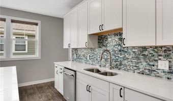 15590 Duck Trail Ln, Apple Valley, MN 55124