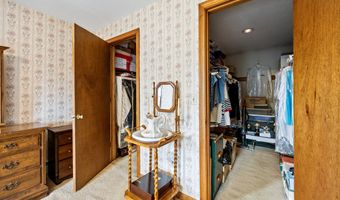 198 Crown St, Bristol, CT 06010