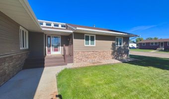 209 10th Ave NW, Bowman, ND 58623