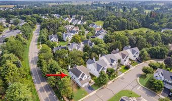 2 BOICE Ln, Belle Mead, NJ 08502