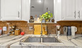 1407 Cedar Ln, Andrews, TX 79714