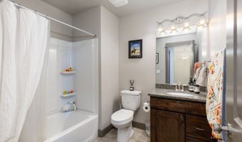 2446 Khoury Ln, Elko, NV 89801
