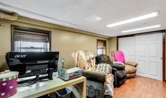 43 Coolidge Ave, Amity Harbor, NY 11701