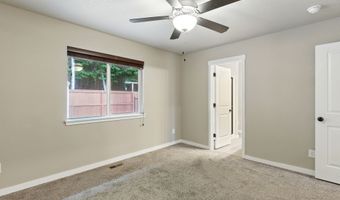 1064 NECARNEY St, Rockaway Beach, OR 97136